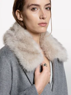 Cappotto midi con collo a contrasto