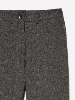 Pantaloni svasati